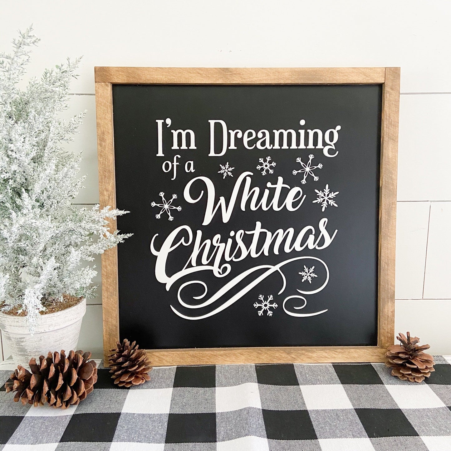 I'm Dreaming of a White Christmas Sign – Black Background with White 3D Graphics – Holiday Wall Decor